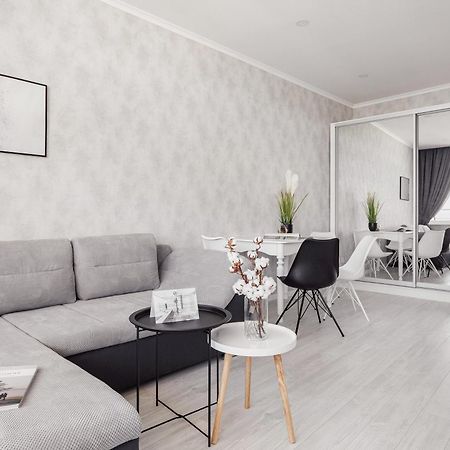 Sea & Sky Apartments Odessa Phòng bức ảnh