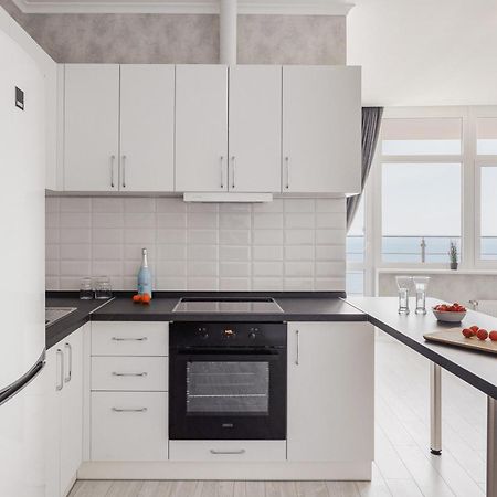 Sea & Sky Apartments Odessa Phòng bức ảnh