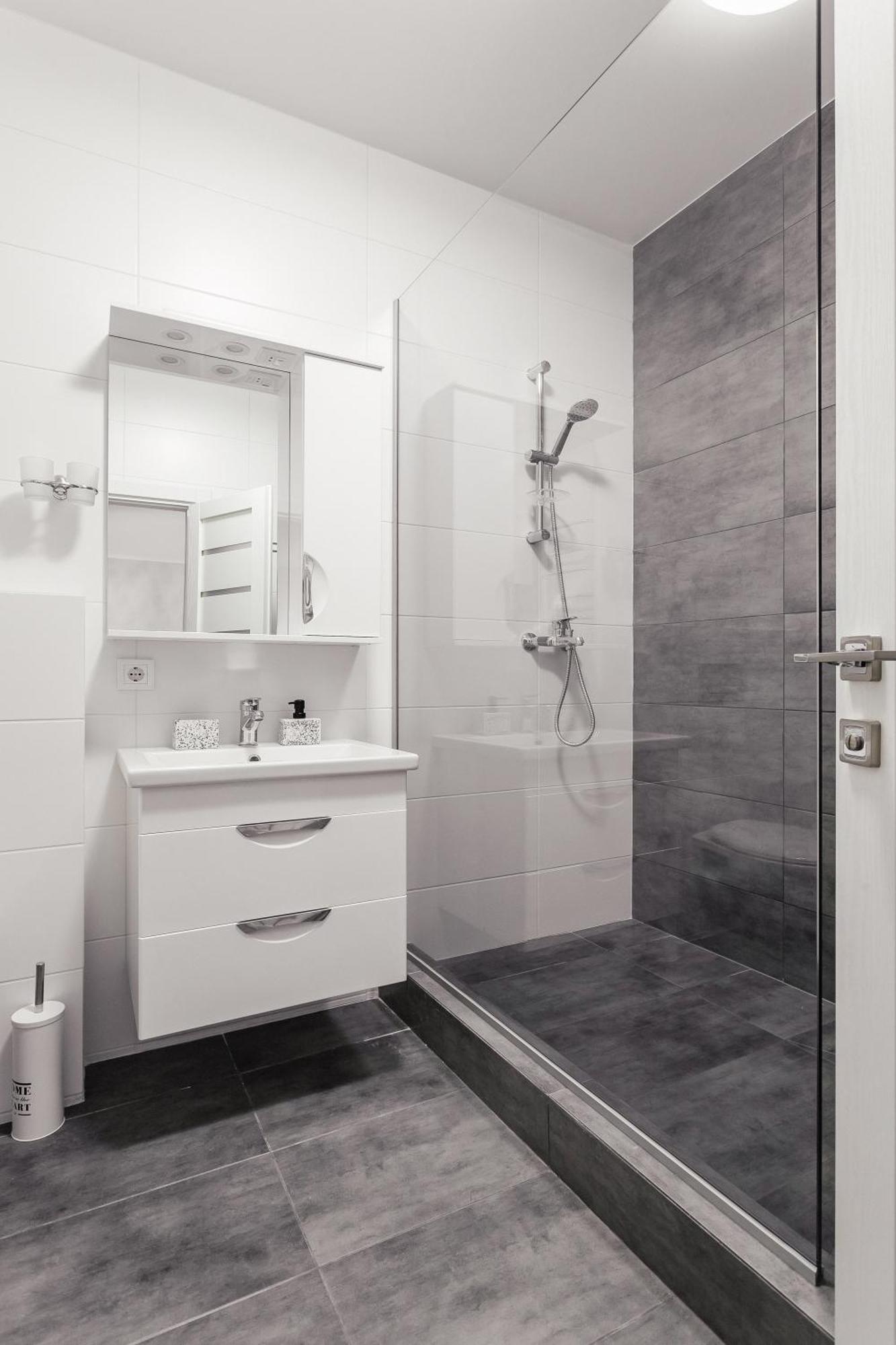 Sea & Sky Apartments Odessa Phòng bức ảnh