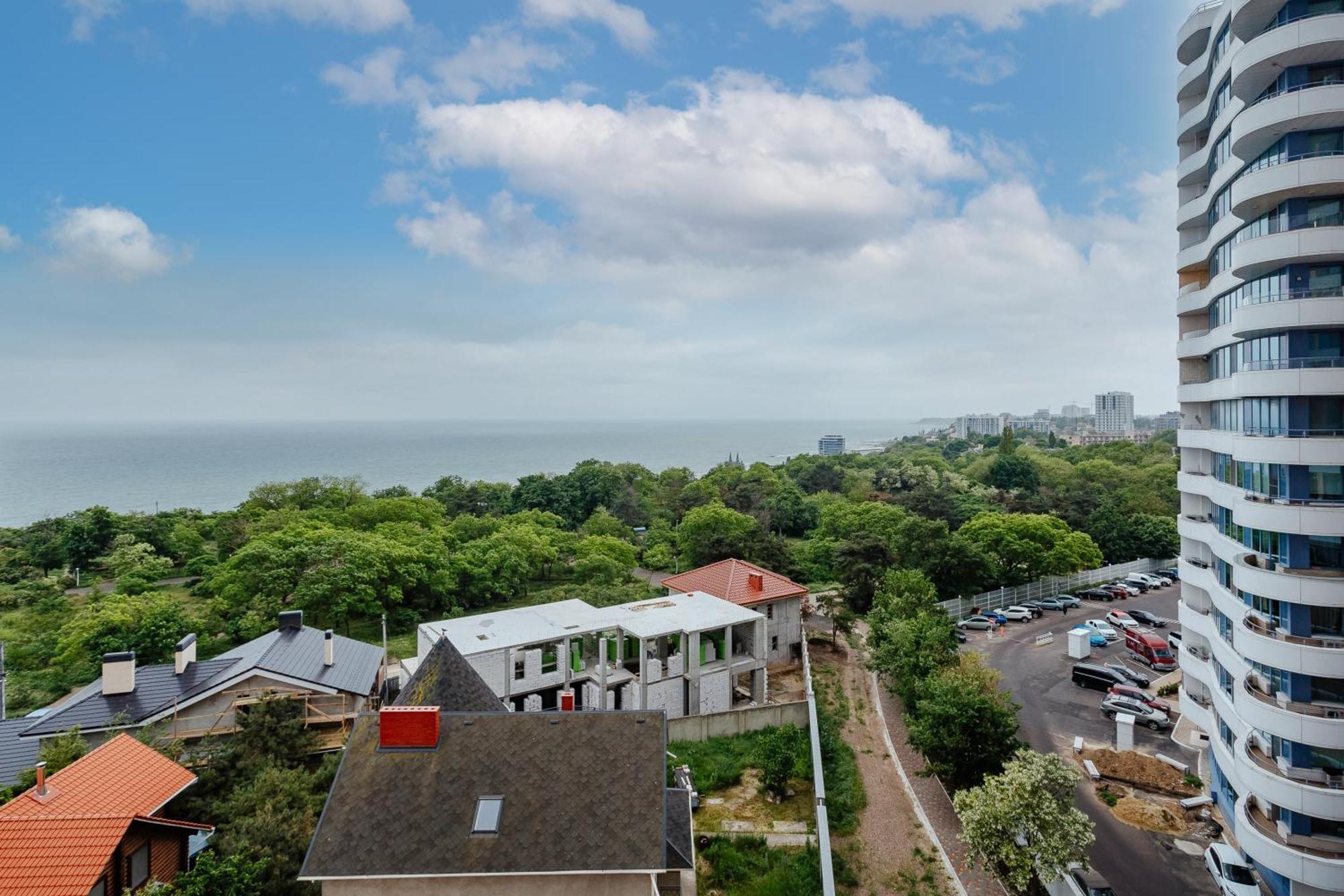 Sea & Sky Apartments Odessa Phòng bức ảnh
